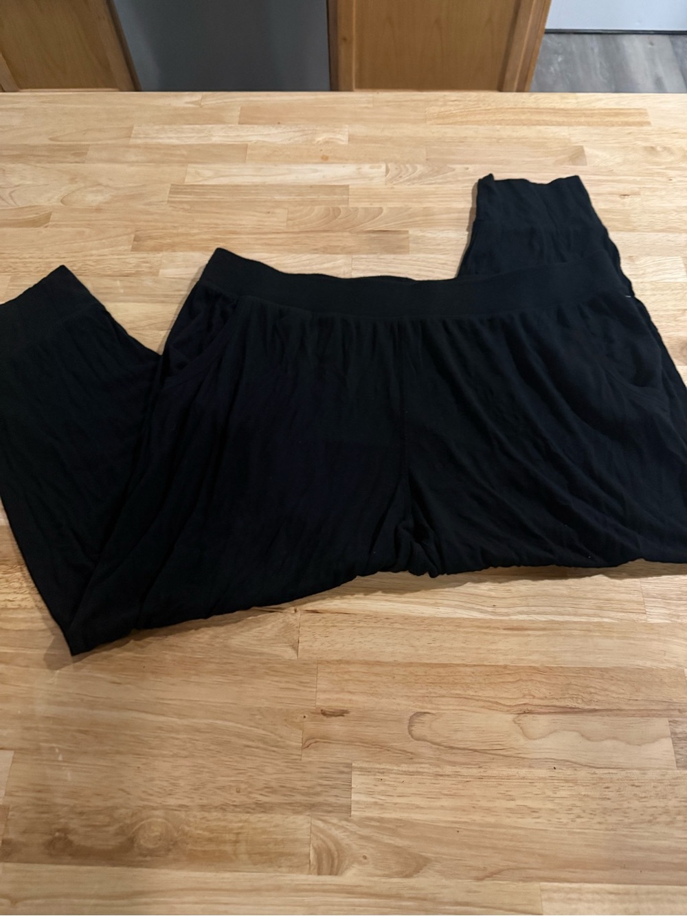 Black Wide-Leg Women's Pants